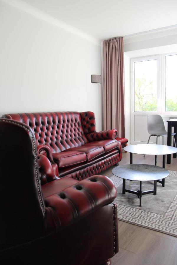 Luxuria Modern Apartments - Self Check-In Шяуляй Экстерьер фото