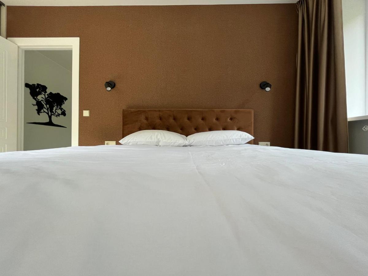 Luxuria Modern Apartments - Self Check-In Шяуляй Экстерьер фото