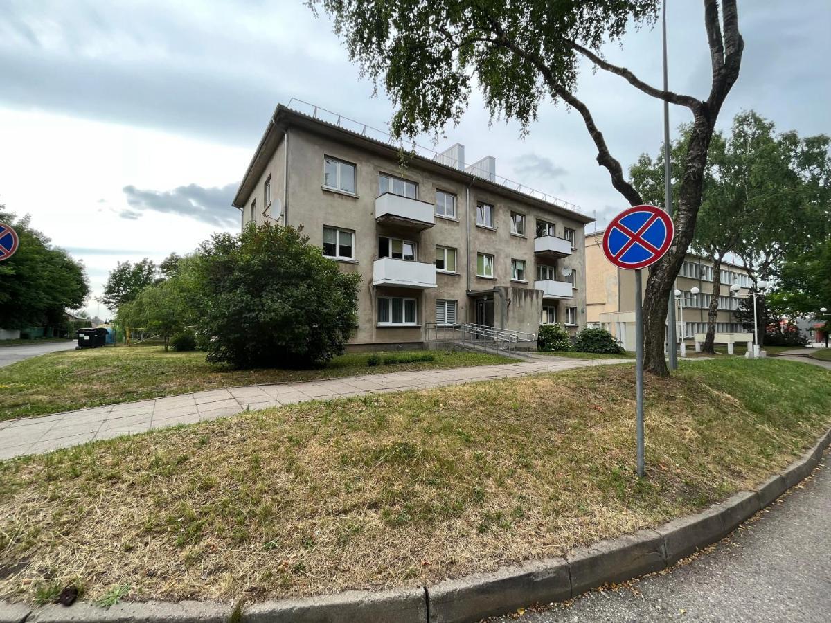 Luxuria Modern Apartments - Self Check-In Шяуляй Экстерьер фото
