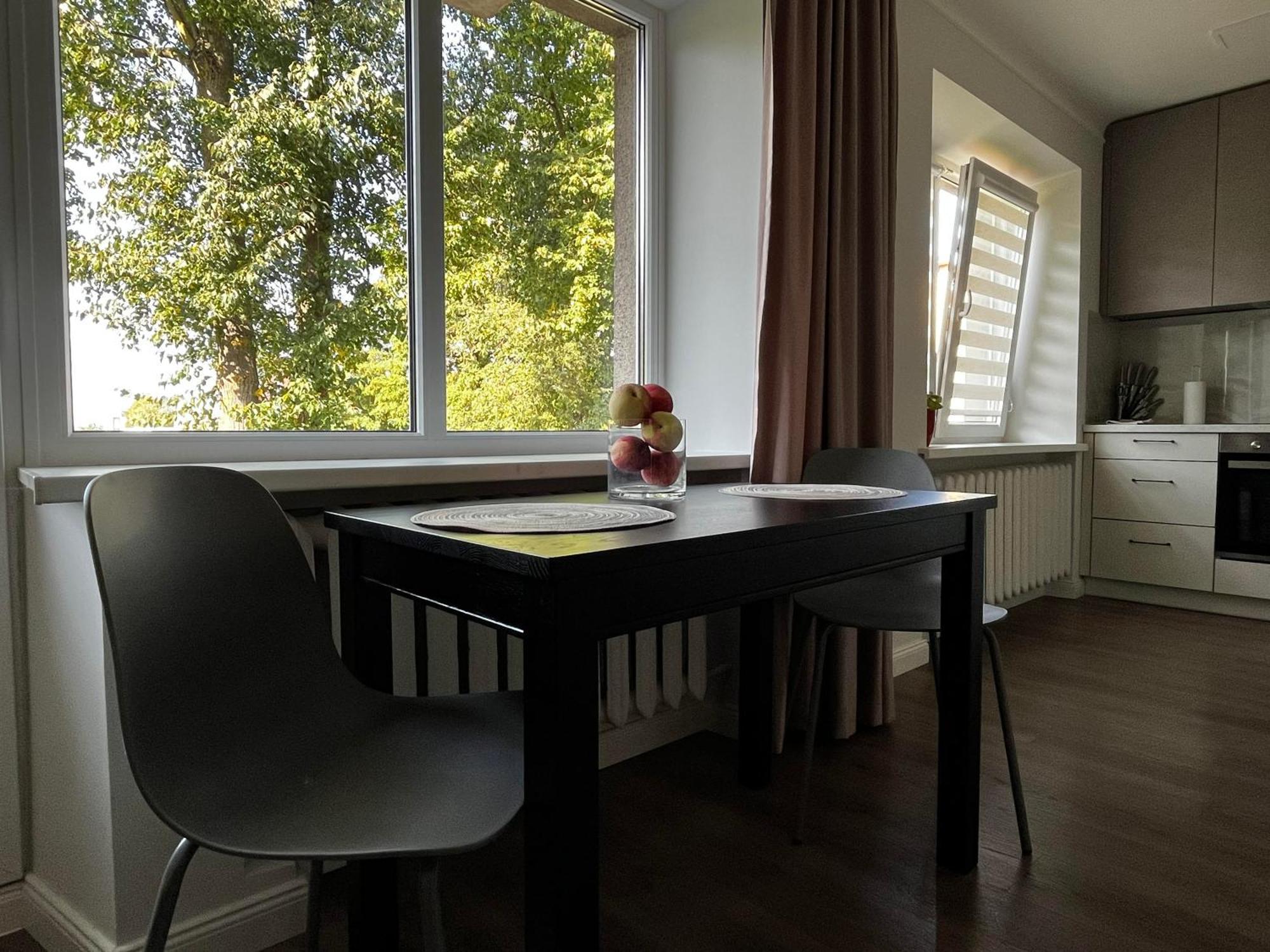 Luxuria Modern Apartments - Self Check-In Шяуляй Экстерьер фото