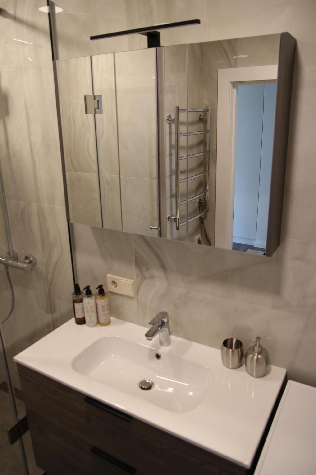 Luxuria Modern Apartments - Self Check-In Шяуляй Экстерьер фото